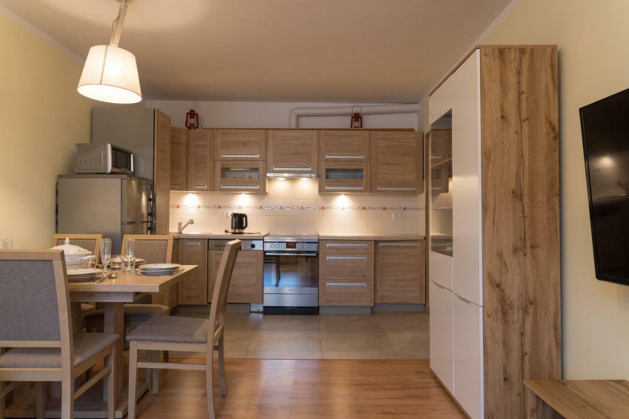 Apartament Na Urlop - Centrum - Przy Amfiteatrze - 500M Do Basenow Wisla Ngoại thất bức ảnh