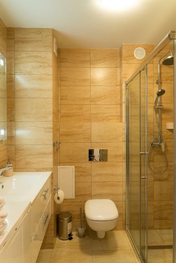 Apartament Na Urlop - Centrum - Przy Amfiteatrze - 500M Do Basenow Wisla Ngoại thất bức ảnh