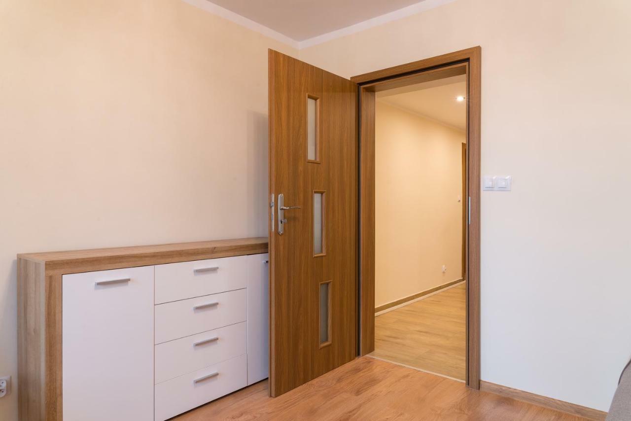 Apartament Na Urlop - Centrum - Przy Amfiteatrze - 500M Do Basenow Wisla Ngoại thất bức ảnh